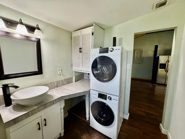 Residence photo 20