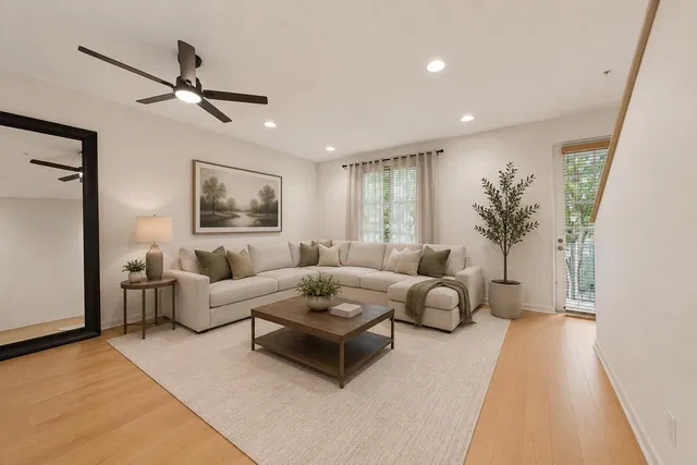 Residence photo 5