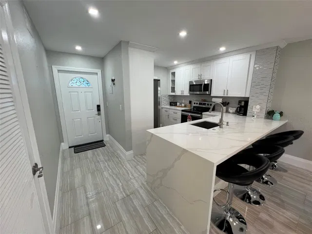  Unit 415 photo 17