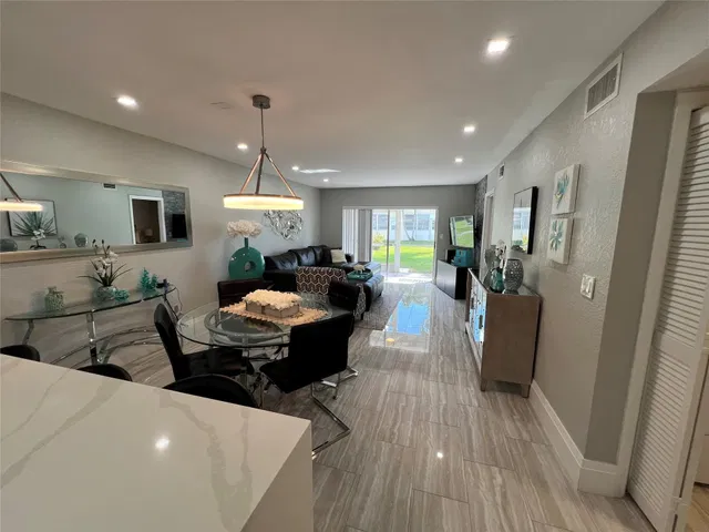  Unit 415 photo 18