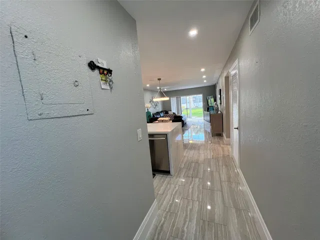  Unit 415 photo 28
