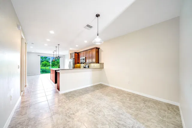 Residence photo 5
