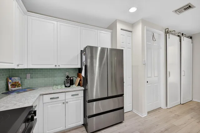 Residence photo 9