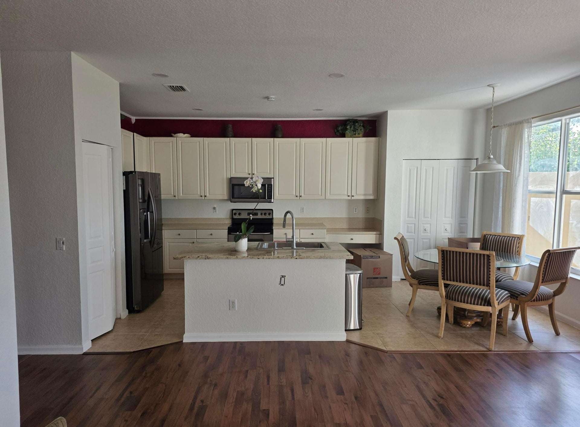 Residence photo 4