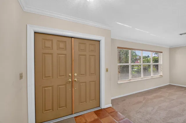 Residence photo 6