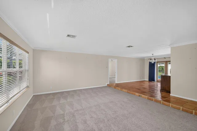 Residence photo 7