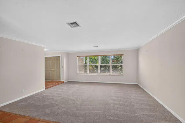 Residence photo 9