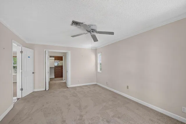 Residence photo 29