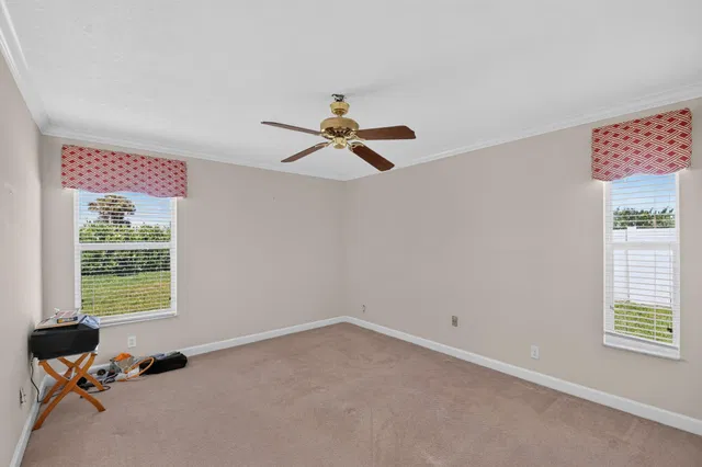 Residence photo 37