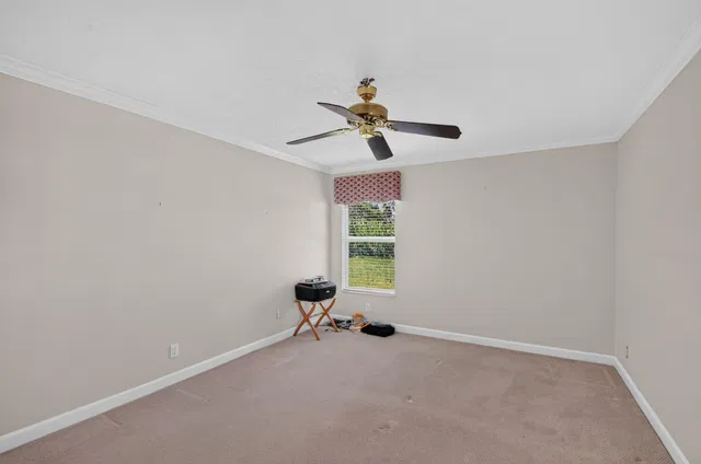 Residence photo 38