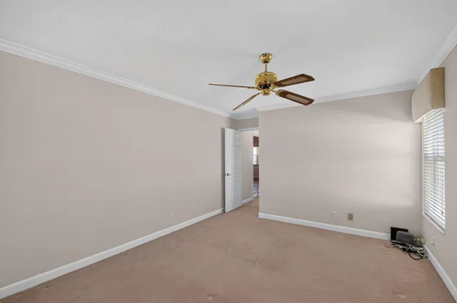 Residence photo 45