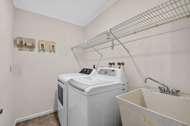 Residence photo 46