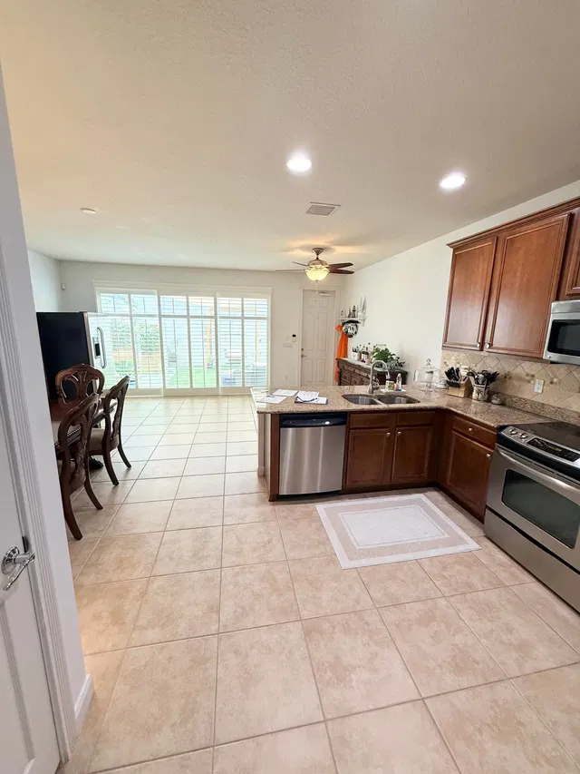Mallory Creek Abacoa Residence photo 12
