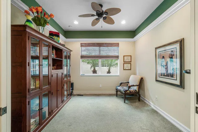 Residence photo 23