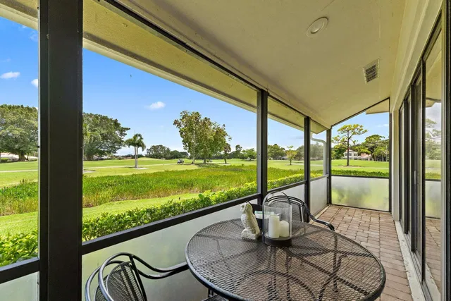 PGA National Palm Beach Gardens Residence photo 29