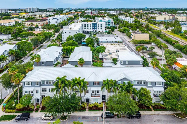 Downtown Delray Beach Unit 9 photo 3