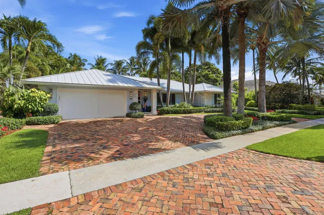 Boca Bath & Tennis Residence photo 3