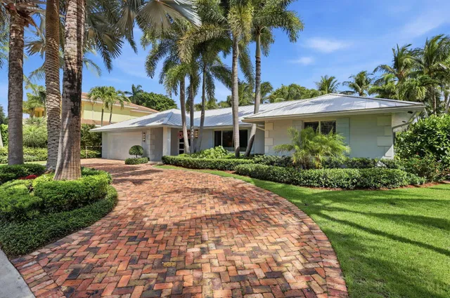 Boca Bath & Tennis Residence photo 4