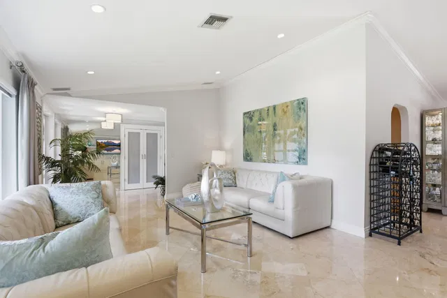 Boca Bath & Tennis Residence photo 8