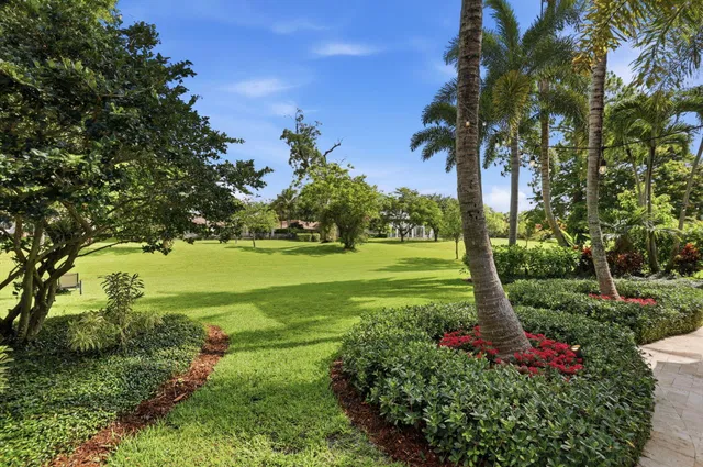 Boca Bath & Tennis Residence photo 39