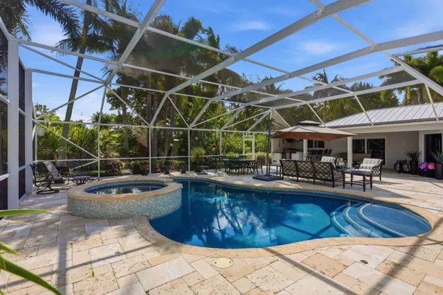 Boca Bath & Tennis Residence photo 42
