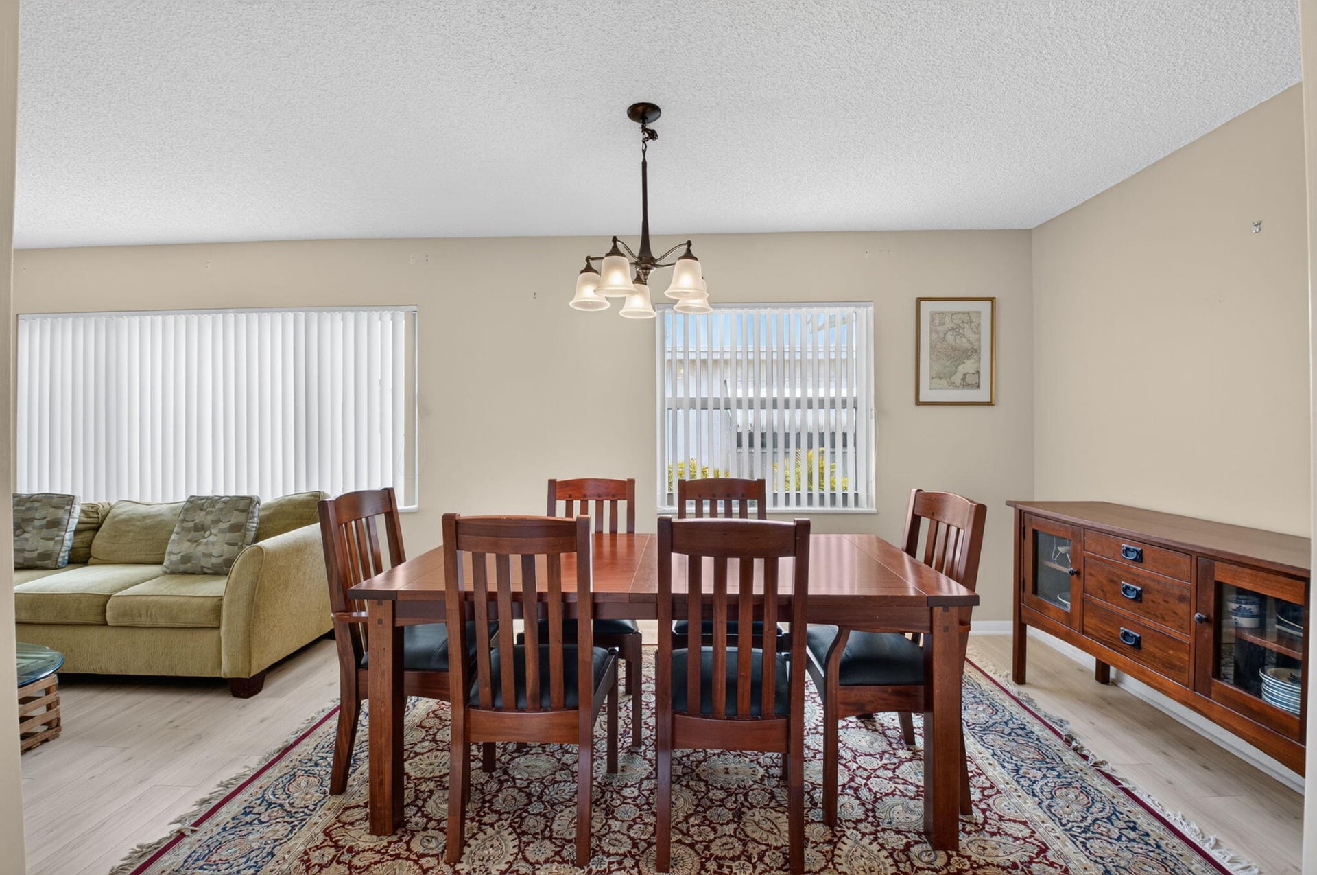  Residence photo 6