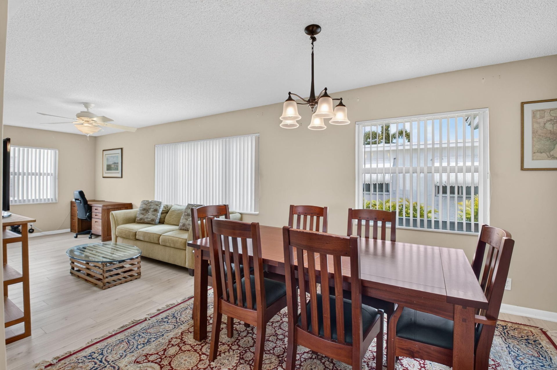  Residence photo 7