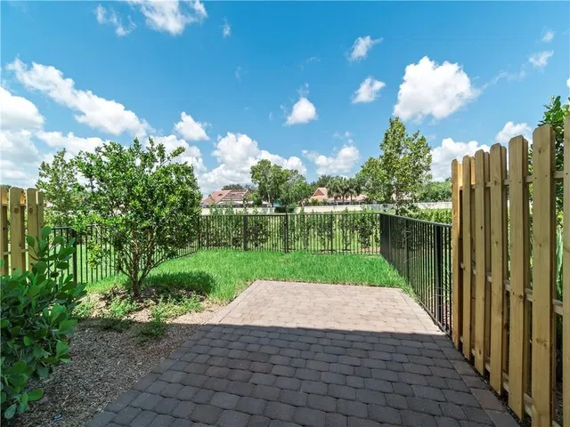  Unit 113 photo 6