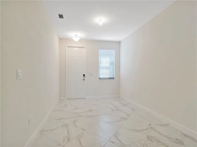  Unit 113 photo 10