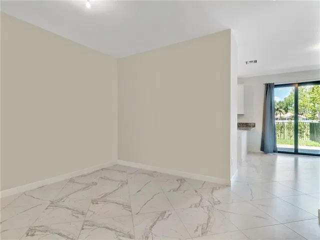  Unit 113 photo 11