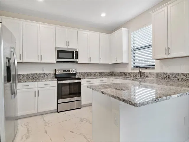  Unit 113 photo 13