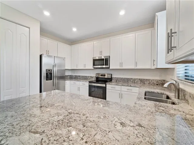  Unit 113 photo 15