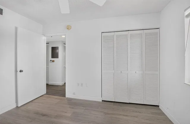  Unit 405 photo 26