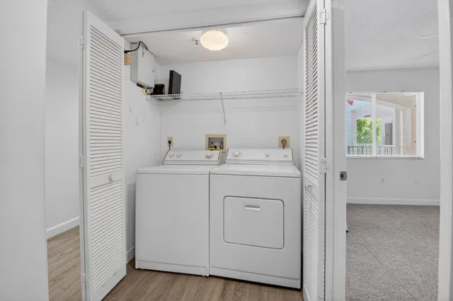  Unit 405 photo 27