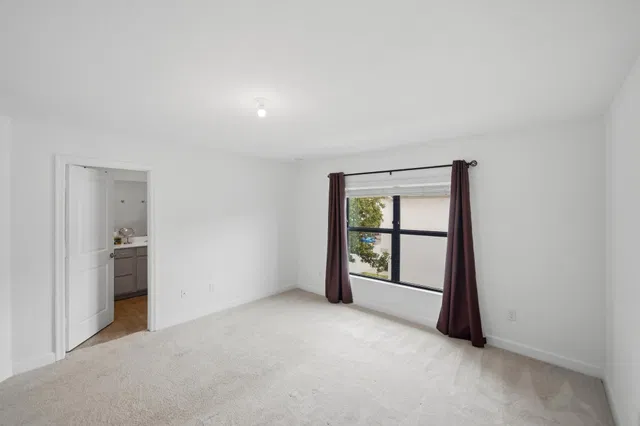  Residence photo 20