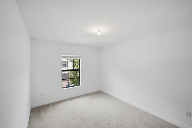  Residence photo 28