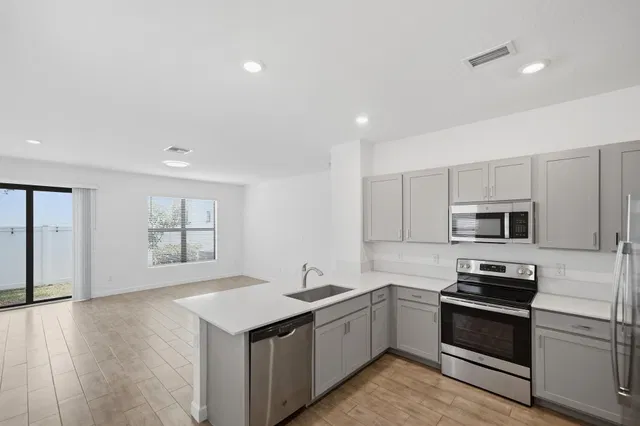  Residence photo 48