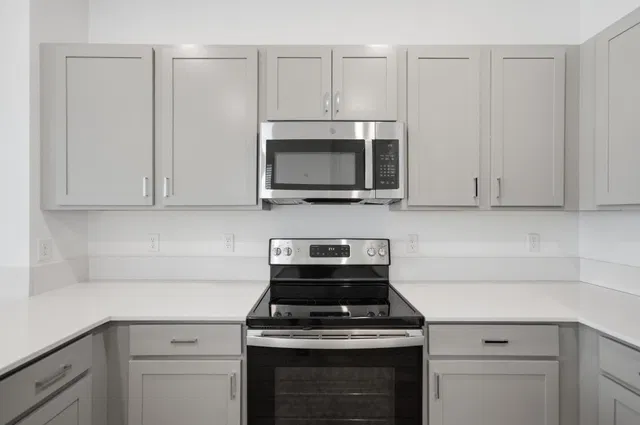  Residence photo 50