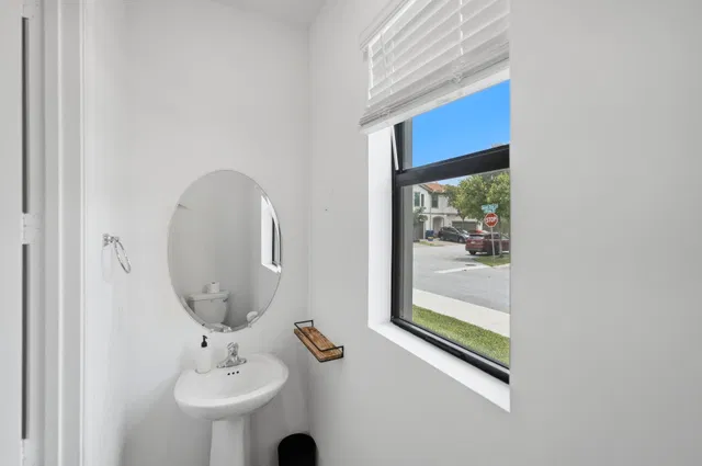  Residence photo 52