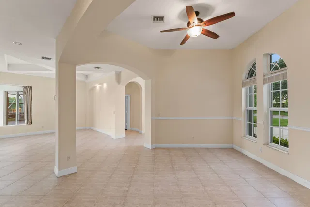 Residence photo 9