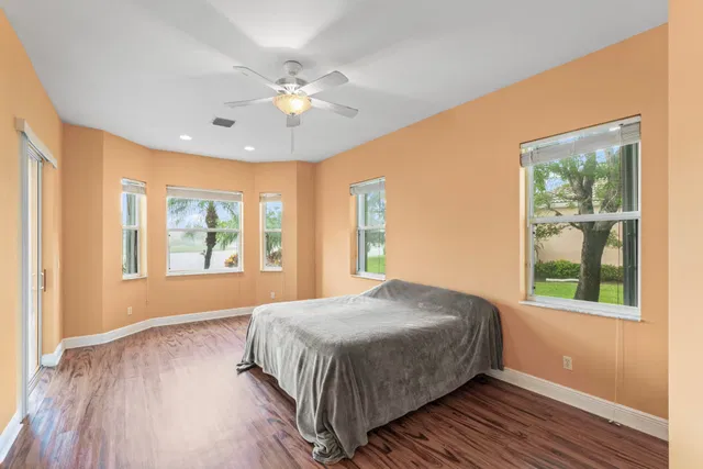 Residence photo 19