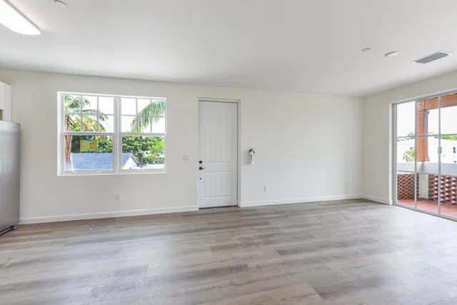 Residence photo 16