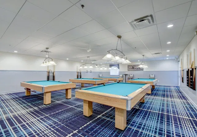 Unit B photo 76