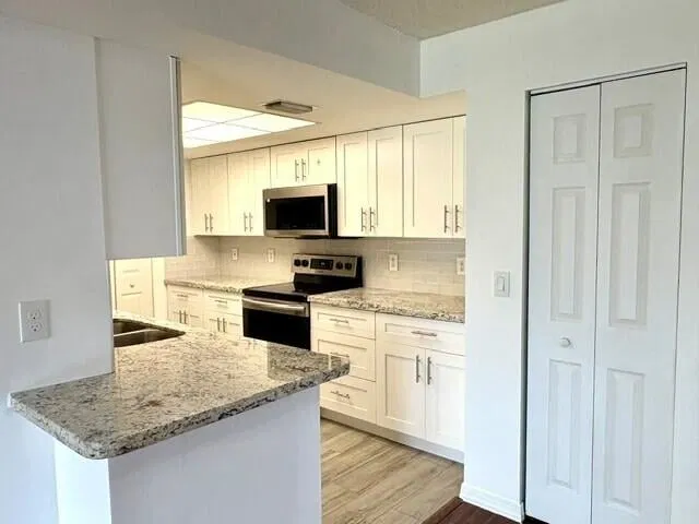 Unit 108 photo 6