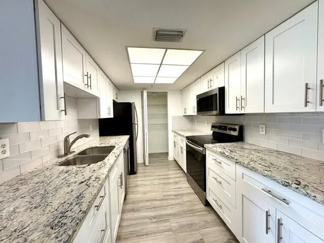 Unit 108 photo 7