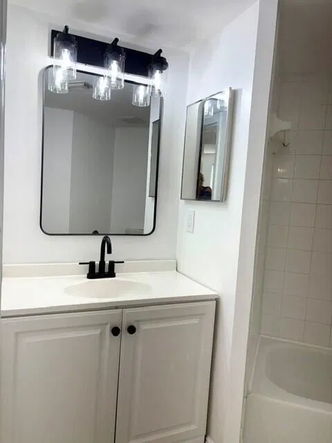 Unit 108 photo 15