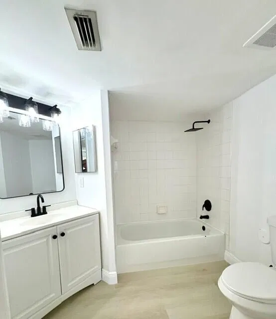 Unit 108 photo 20