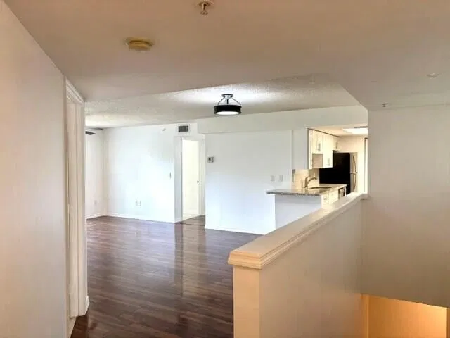 Unit 108 photo 22