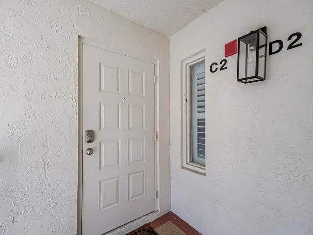Residence photo 3