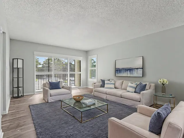 Residence photo 5